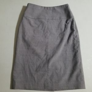 Banana Republic Size 2 Stretch Skirt